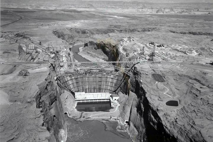 Glen Canyon Dam under construction 1960-63. / Photo courtesy USBR
